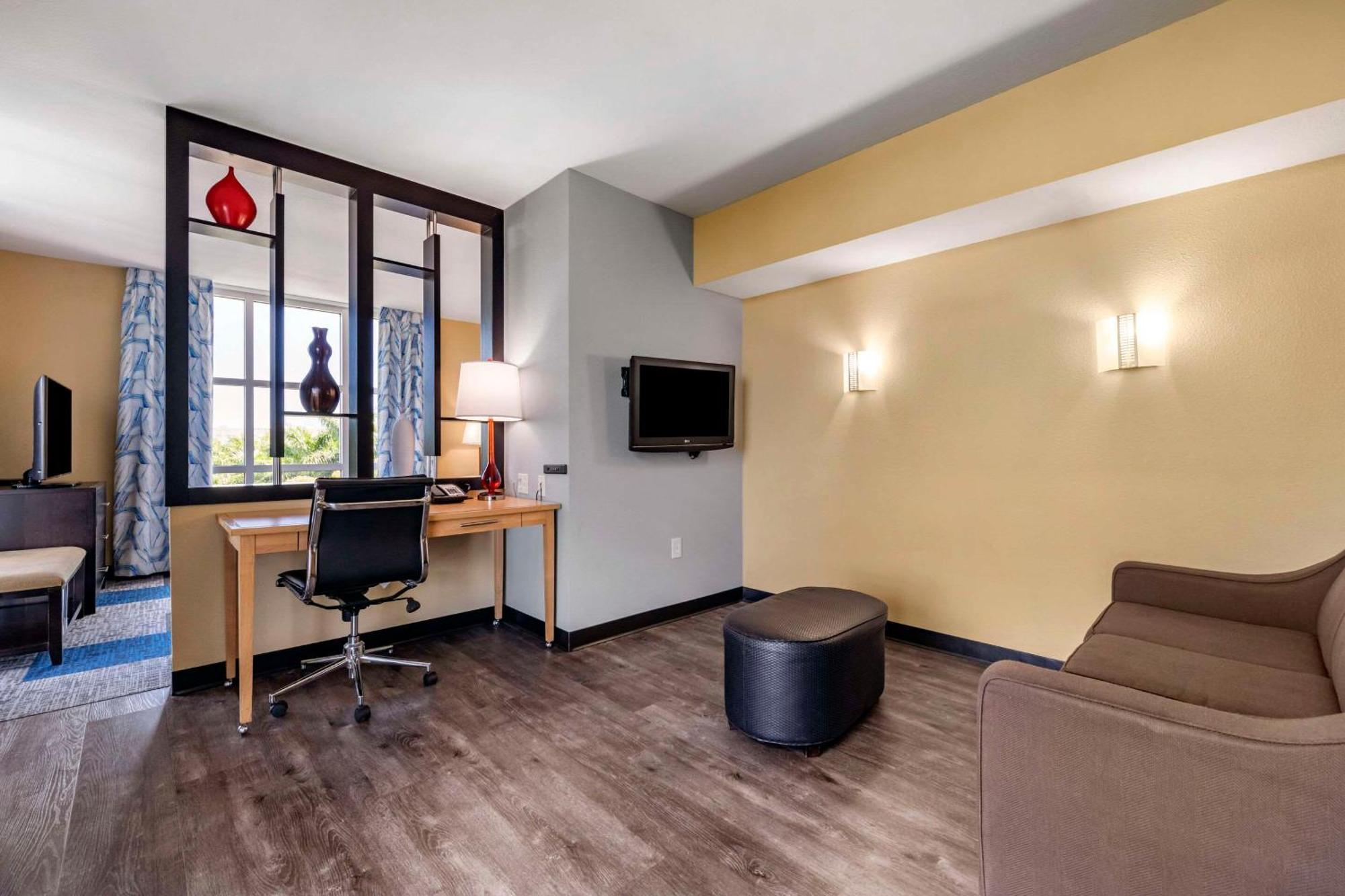 Cambria Hotel Ft Lauderdale, Airport South & Cruise Port Dania Beach Exterior photo