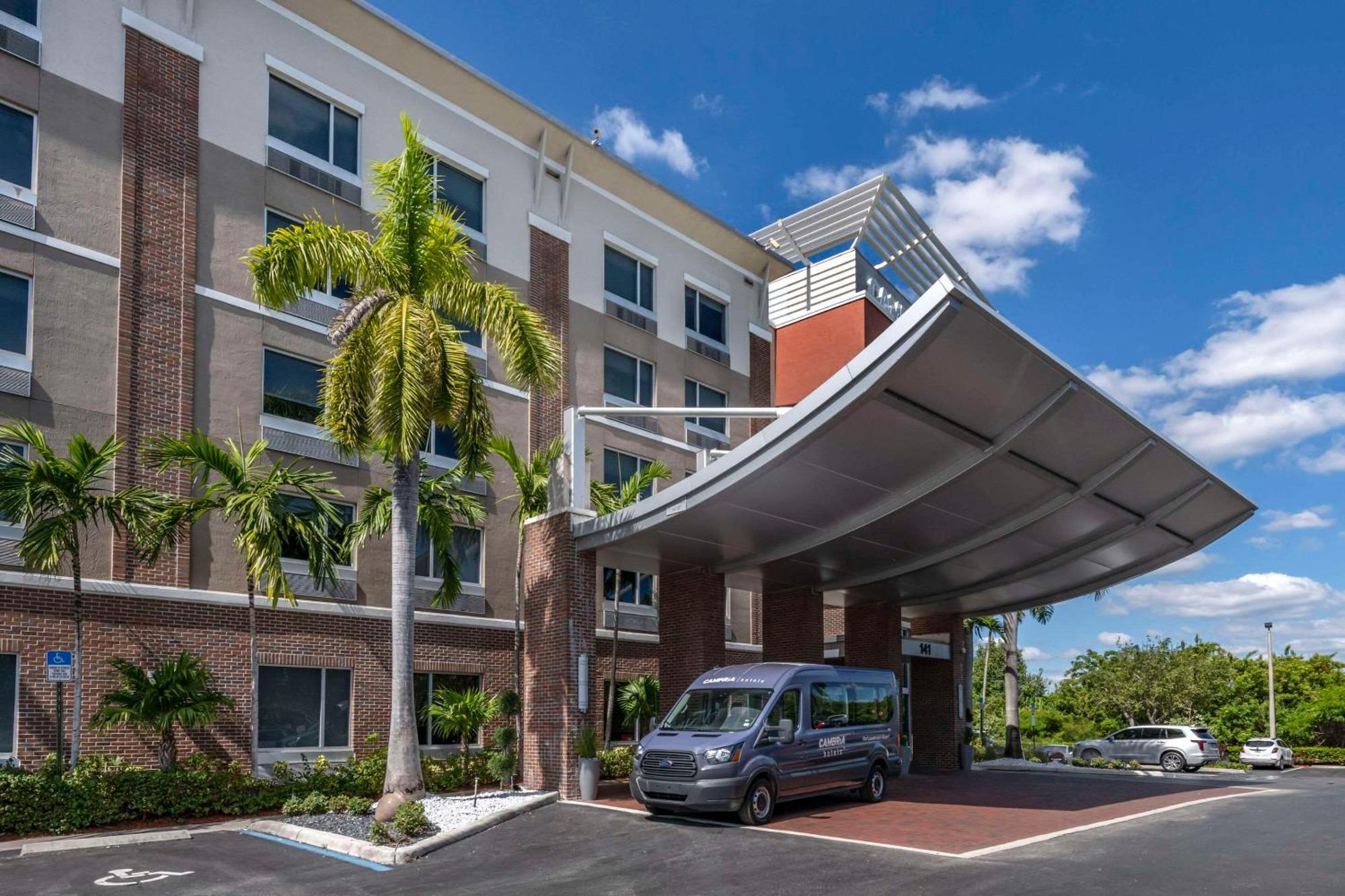 Cambria Hotel Ft Lauderdale, Airport South & Cruise Port Dania Beach Exterior photo